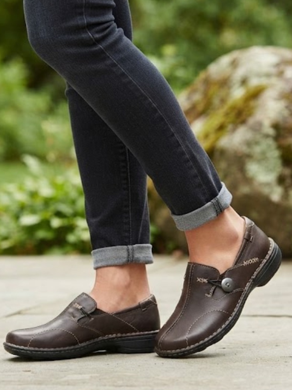 Rockport Brown Leather Walking Shoes Womenโs Comfortable Casual Loafers